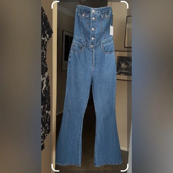 Stretchy Blue Denim Jumpsuit With Silver Buttons And Pockets - Picture 2 of 7